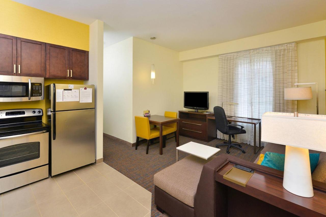 Residence Inn By Marriott Champaign Exteriér fotografie