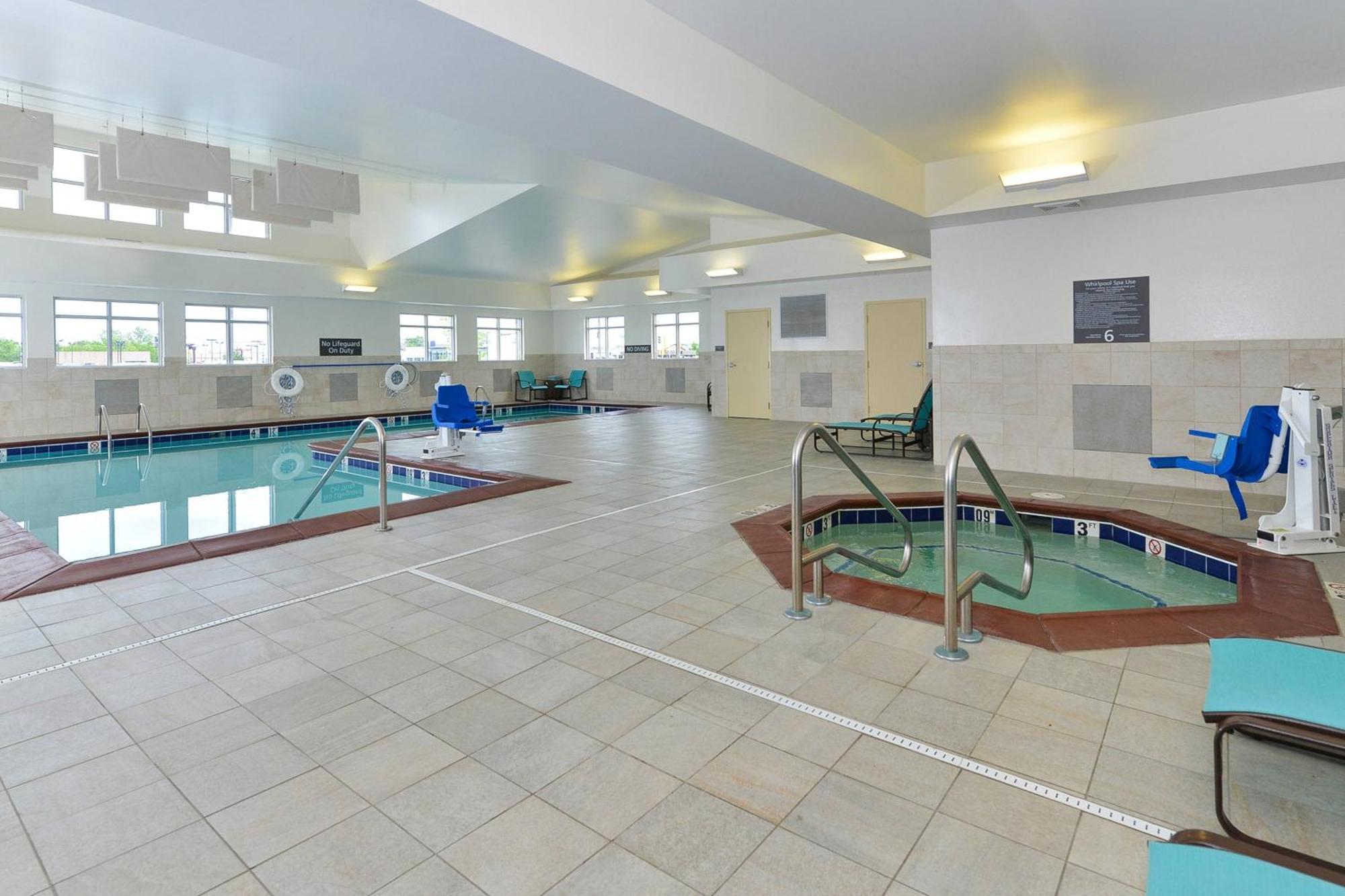 Residence Inn By Marriott Champaign Exteriér fotografie