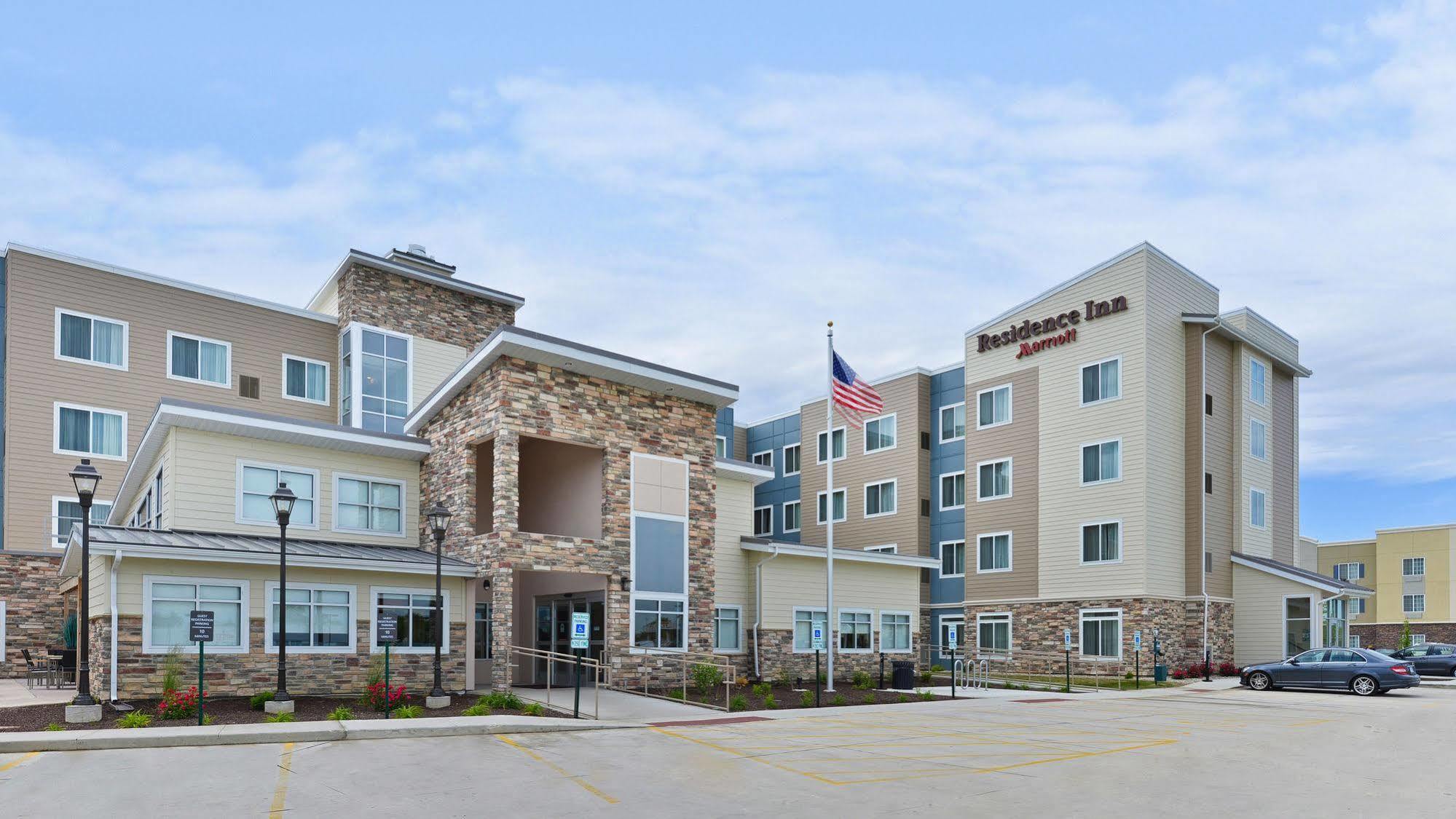 Residence Inn By Marriott Champaign Exteriér fotografie